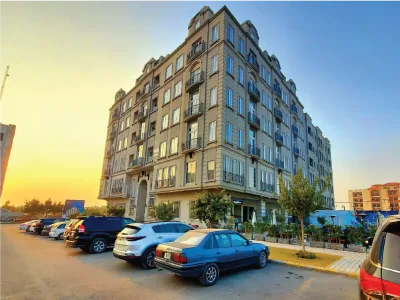 3050 Sqft Luxury Penthouse for Sale in Piccadilly Courtyard Bahria Town Phase 7 - Interior / Exterior Photo 5